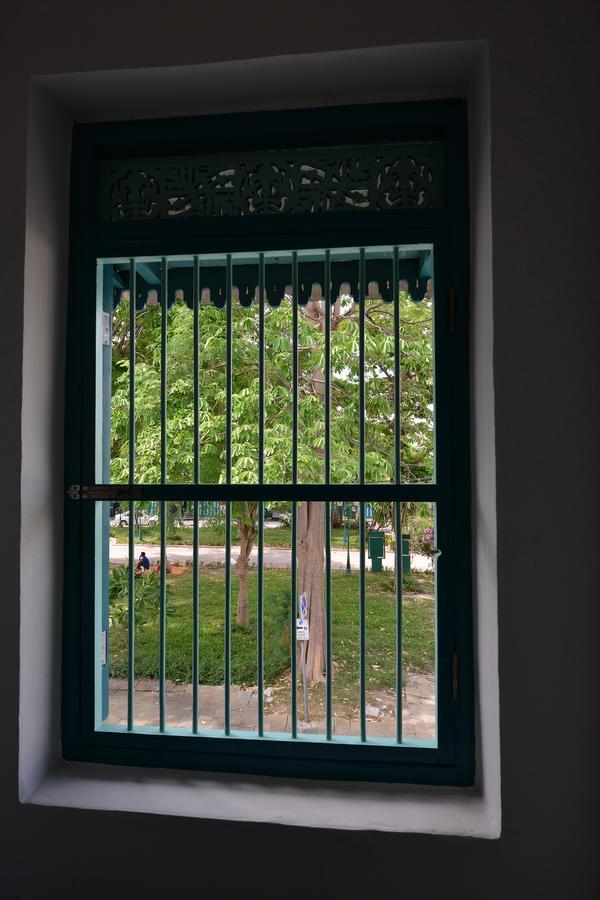 Neighbor Phuthon Panzió Bangkok Kültér fotó