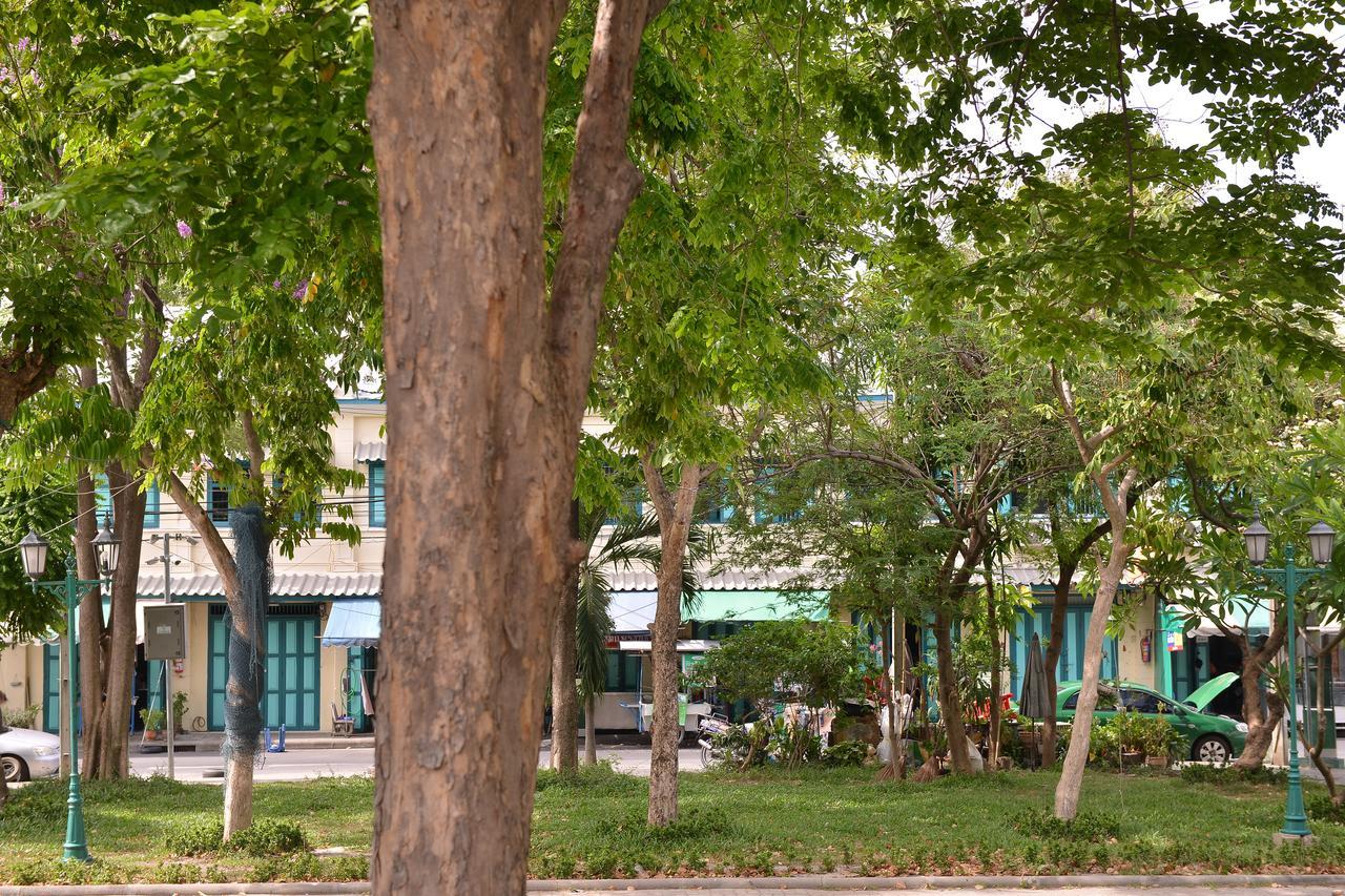 Neighbor Phuthon Panzió Bangkok Kültér fotó